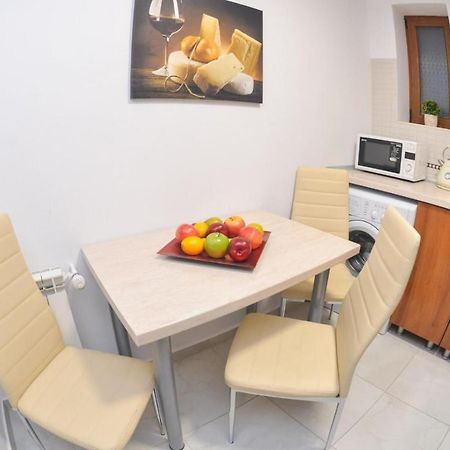 Spacious And Modern Apartment Close To Old City Bucureşti Ngoại thất bức ảnh